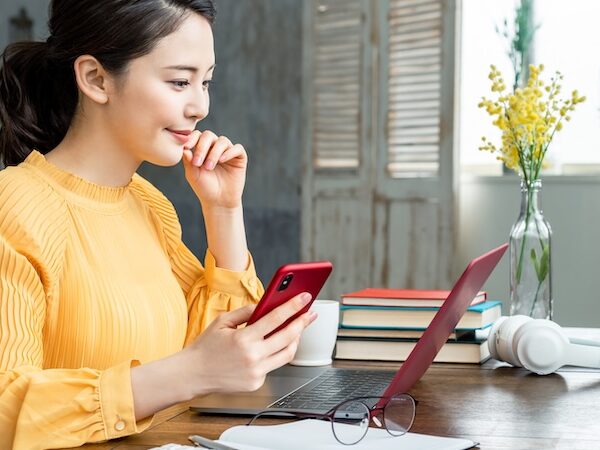 週末起業で会社員の収入とキャリアを広げる｜アイデアや注意点を紹介